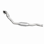 MagnaFlow 23763 hm grade direct-fit catalytic converter, side view of the turntable spin
