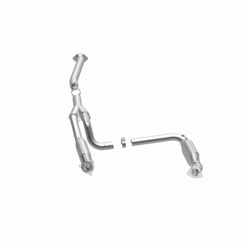 MagnaFlow 24081 hm grade direct-fit catalytic converter, opposite side view of the turntable spin