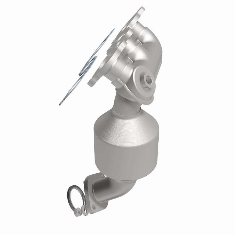 MagnaFlow 5531610 carb manifold converter, side view of the turntable spin