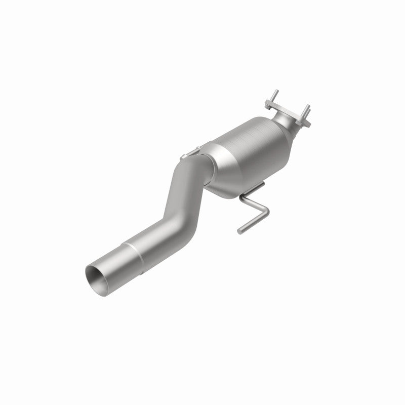 MagnaFlow 24185 hm grade direct-fit catalytic converter, rear view of the turntable spin