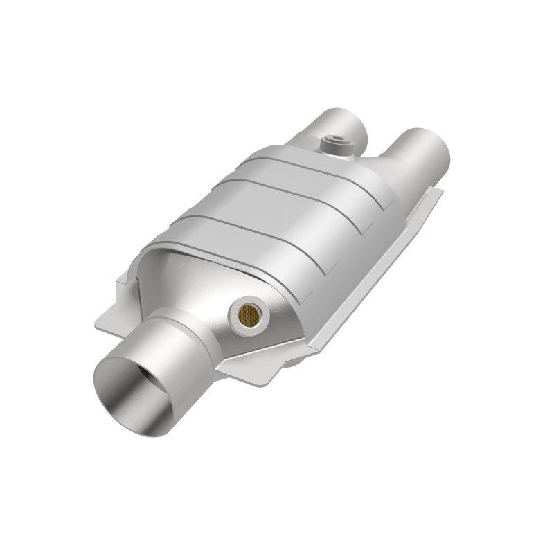 MagnaFlow 99067HM universal catalytic converter, opposite front three-quarter view of the turntable spin