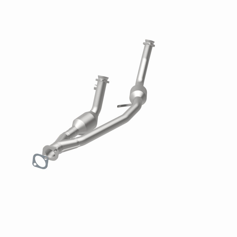 MagnaFlow 23354 epa direct-fit catalytic converter, rear view of the turntable spin