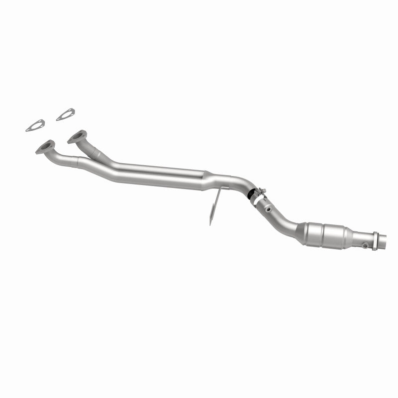 MagnaFlow 23992 hm grade direct-fit catalytic converter, side view of the turntable spin