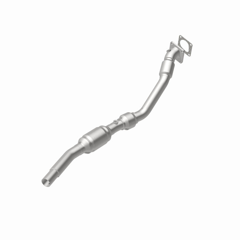 MagnaFlow 49892 oem grade direct-fit catalytic converter, rear view of the turntable spin