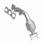 MagnaFlow 51401 oem grade manifold converter, side view of the turntable spin