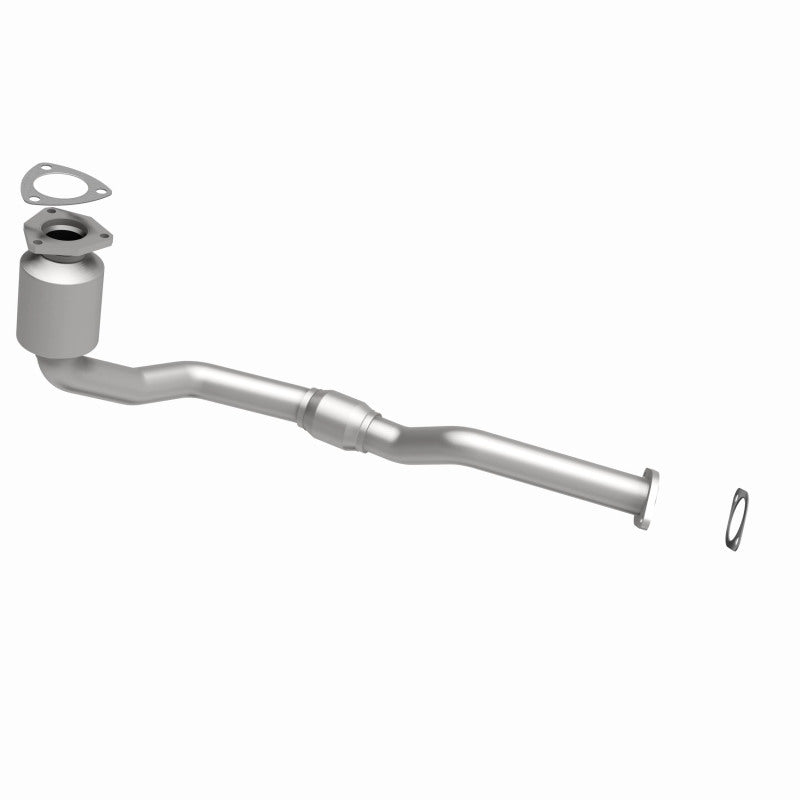MagnaFlow 24323 hm grade direct-fit catalytic converter, side view of the turntable spin