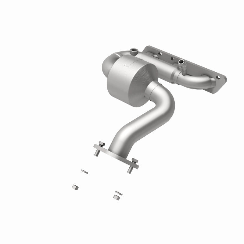 MagnaFlow 452045 carb manifold converter, rear view of the turntable spin