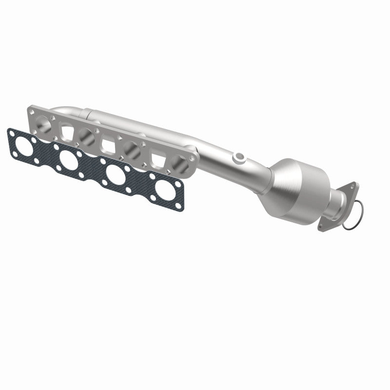 MagnaFlow 52425 oem grade manifold converter, opposite front three-quarter view of the turntable spin
