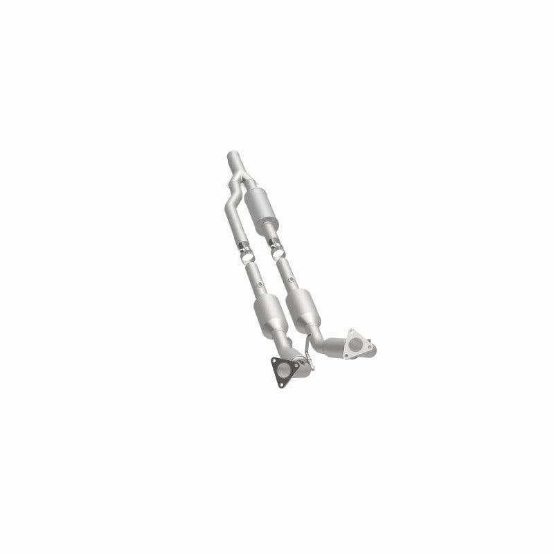 MagnaFlow 5461873 carb direct-fit catalytic converter, opposite side view of the turntable spin