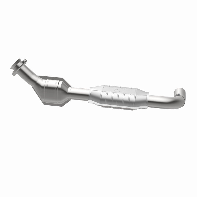 MagnaFlow 93325 hm grade direct-fit catalytic converter, side view of the turntable spin