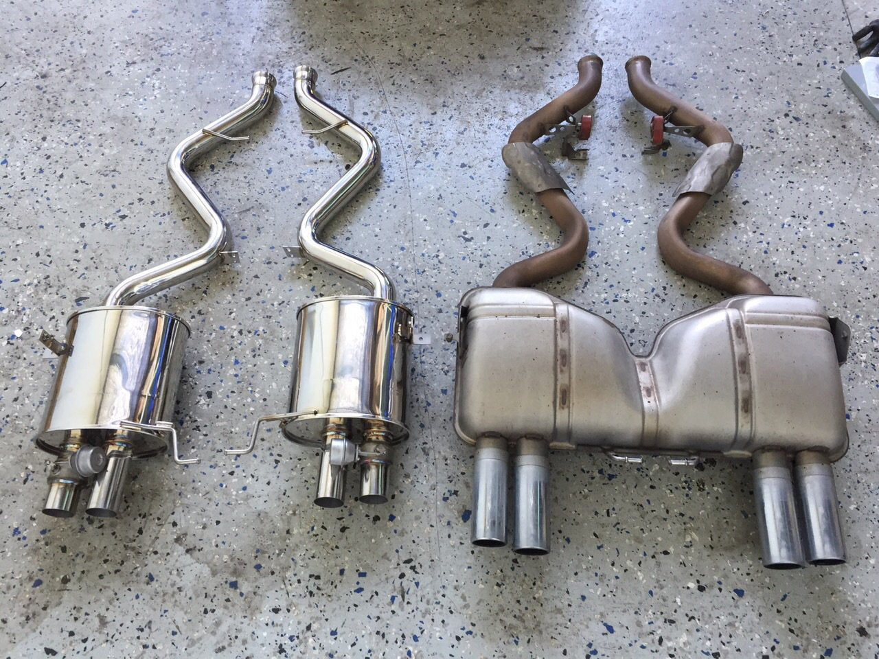 ARMYTRIX Stainless Steel Valvetronic Catback Exhaust System Quad Gold Tips For BMW M3 E9x 2008-2013