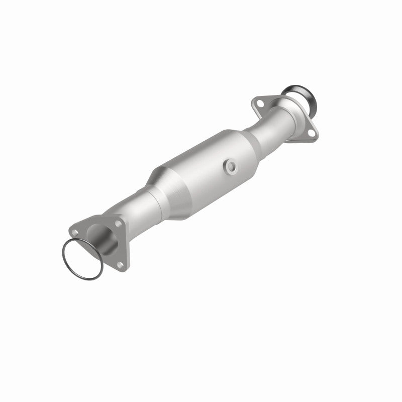 MagnaFlow 93462 hm grade direct-fit catalytic converter, rear view of the turntable spin