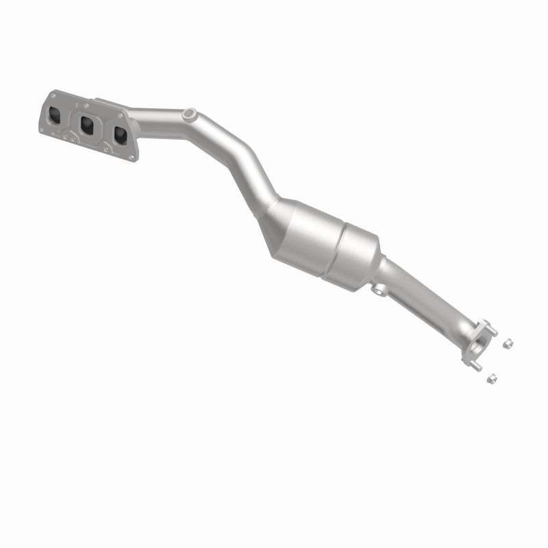 MagnaFlow 50797 hm grade manifold converter, side view of the turntable spin