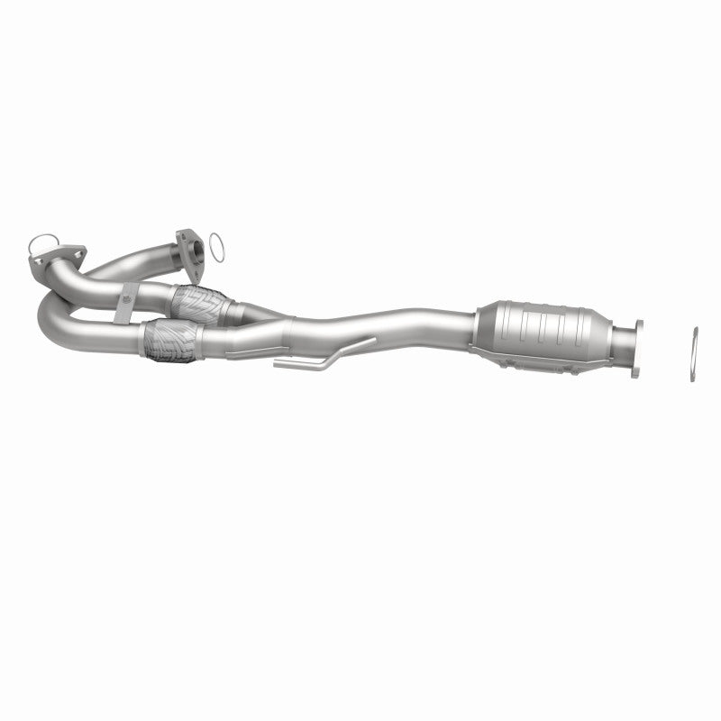 MagnaFlow 24213 hm grade direct-fit catalytic converter, side view of the turntable spin