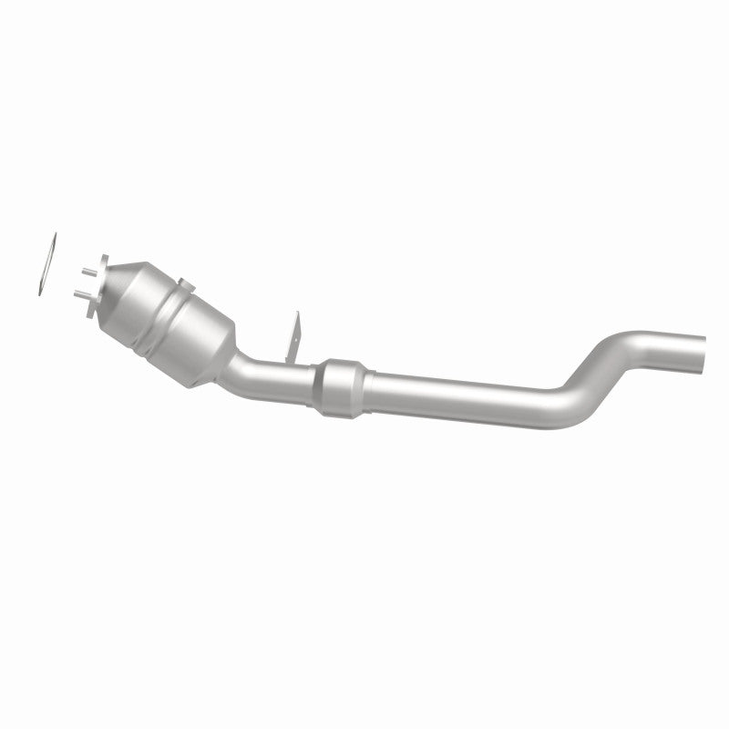 MagnaFlow 52224 oem grade direct-fit catalytic converter, side view of the turntable spin