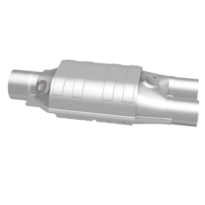 MagnaFlow 99067HM universal catalytic converter, side view of the turntable spin