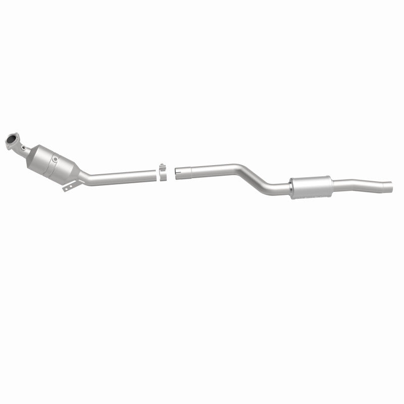 MagnaFlow 5461919 carb direct-fit catalytic converter, side view of the turntable spin