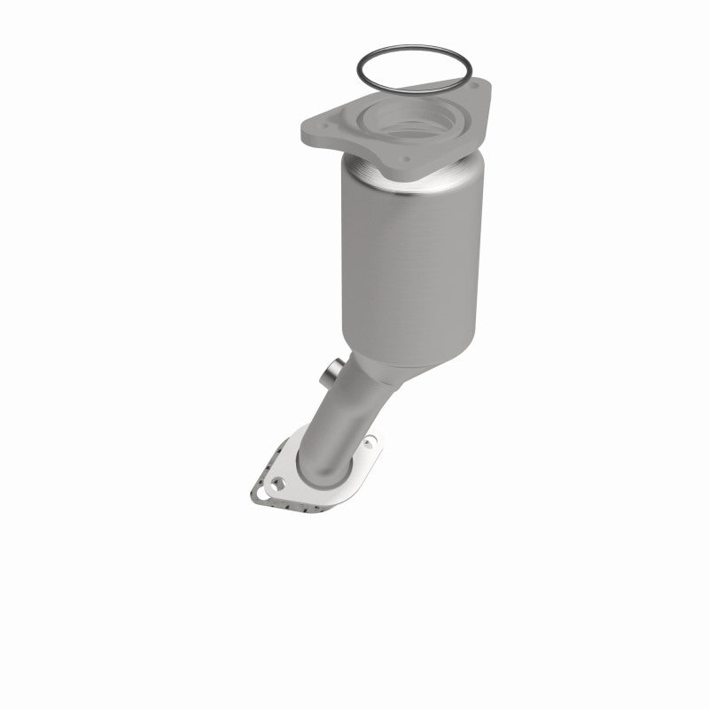 MagnaFlow 23030 hm grade direct-fit catalytic converter, side view of the turntable spin