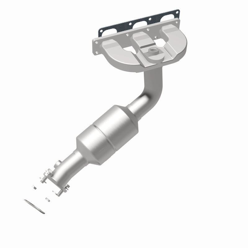 MagnaFlow 452297 carb manifold converter, rear view of the turntable spin
