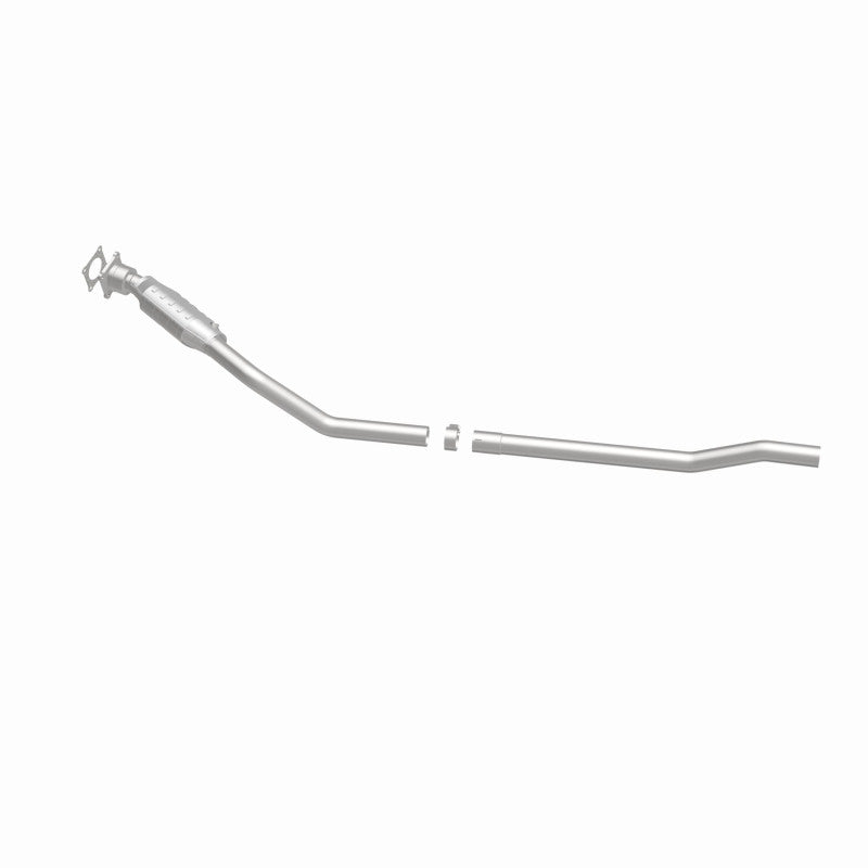 MagnaFlow 93273 hm grade direct-fit catalytic converter, side view of the turntable spin