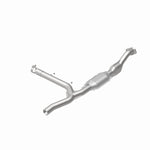 MagnaFlow 93323 hm grade direct-fit catalytic converter, rear view of the turntable spin