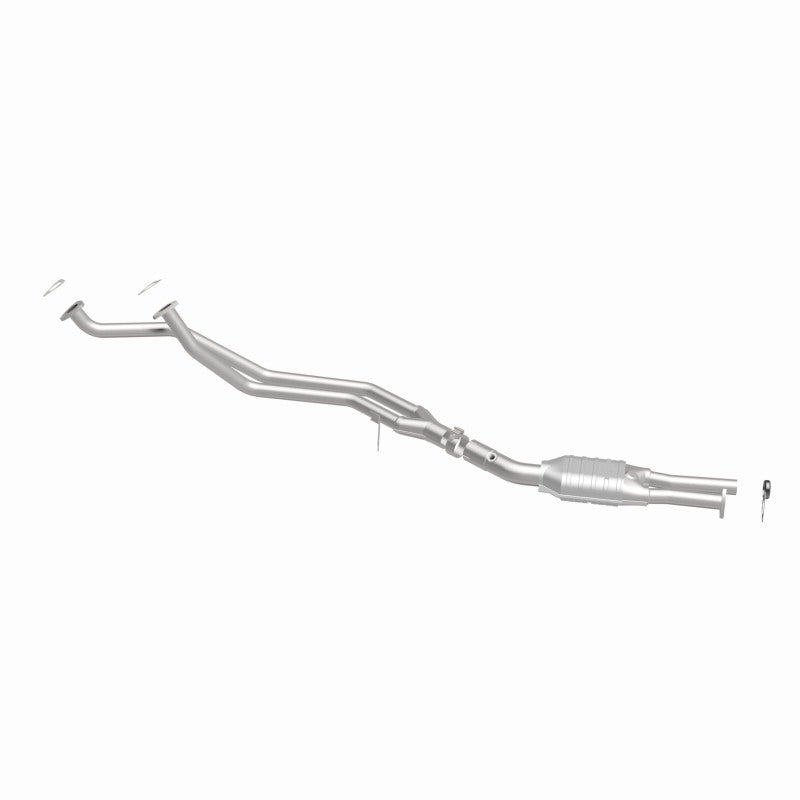 MagnaFlow 23559 epa direct-fit catalytic converter, side view of the turntable spin