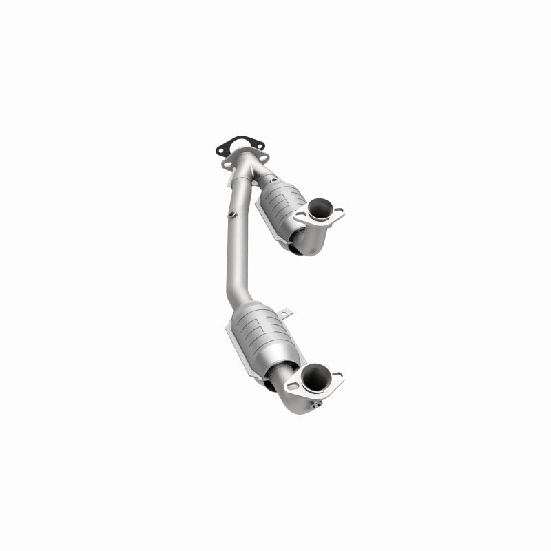 MagnaFlow 23353 hm grade direct-fit catalytic converter, opposite side view of the turntable spin