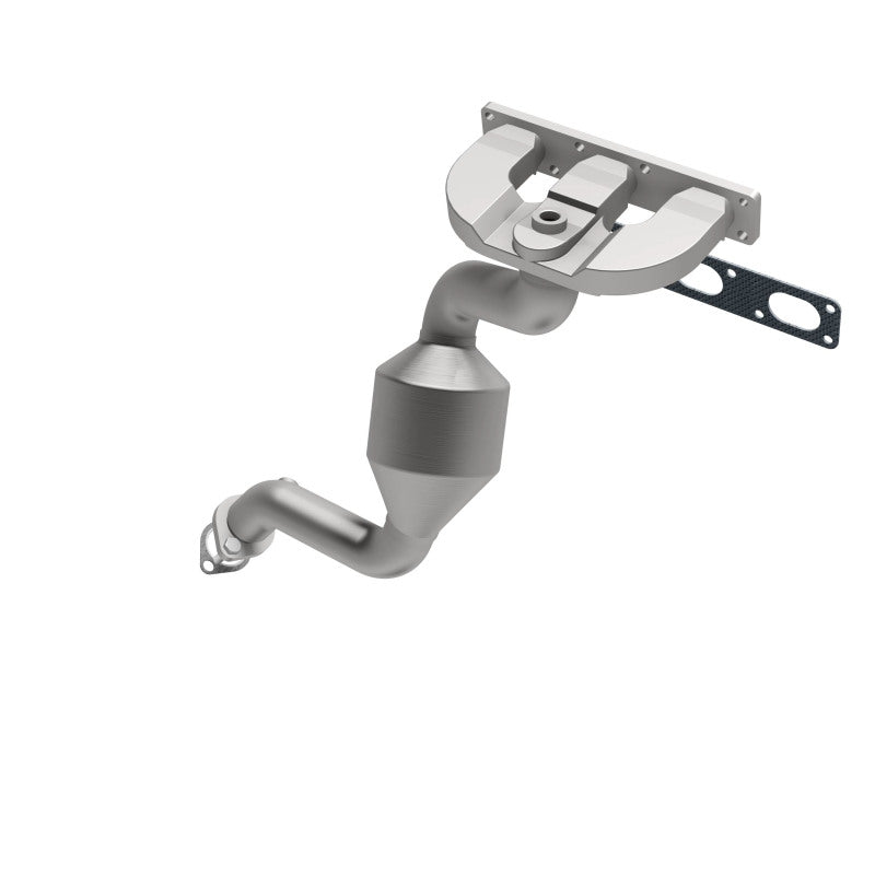 MagnaFlow 50175 hm grade manifold converter, opposite rear three-quarter view of the turntable spin