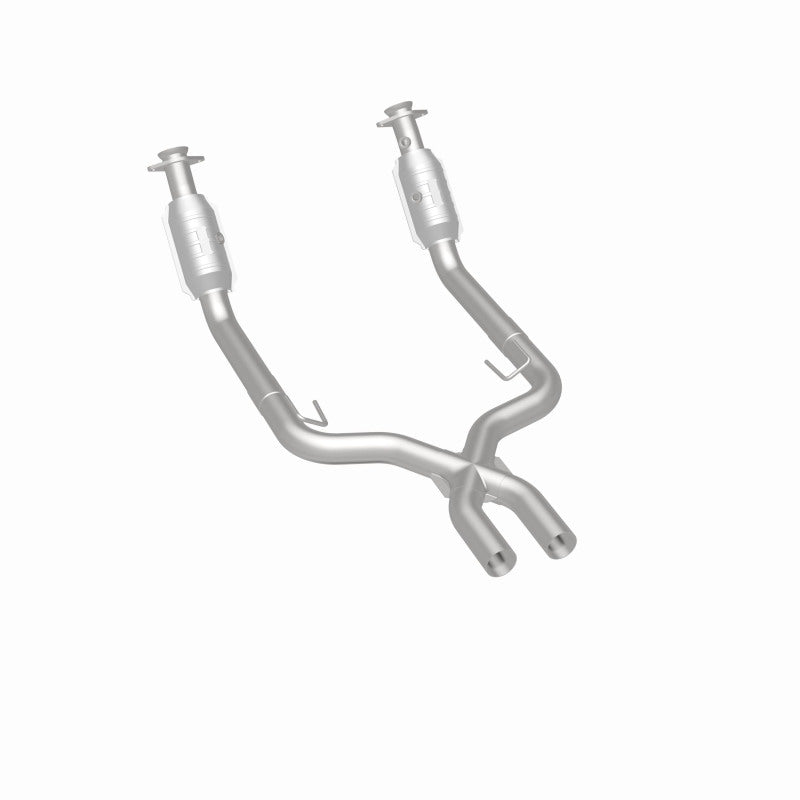 MagnaFlow 15448 epa direct-fit catalytic converter, rear three-quarter view of the turntable spin