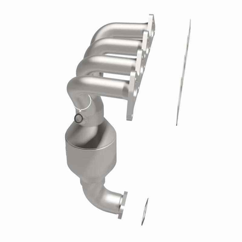 MagnaFlow 452037 carb manifold converter, side view of the turntable spin