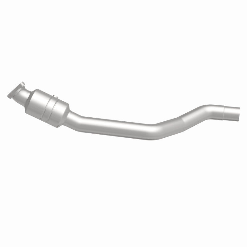 MagnaFlow 5461478 carb direct-fit catalytic converter, side view of the turntable spin