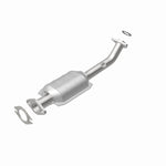 MagnaFlow 24417 hm grade direct-fit catalytic converter, rear view of the turntable spin