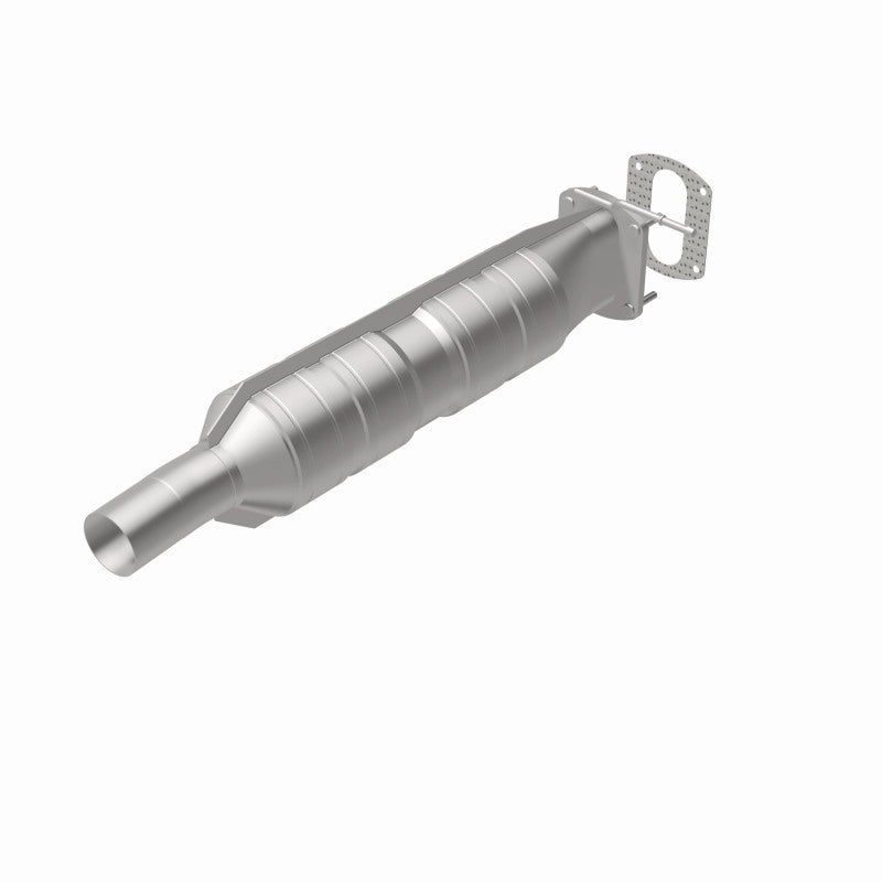 MagnaFlow 24161 hm grade direct-fit catalytic converter, rear view of the turntable spin