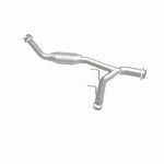 MagnaFlow 93125 hm grade direct-fit catalytic converter, side view of the turntable spin