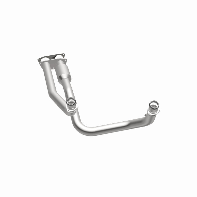 MagnaFlow 95470 hm grade direct-fit catalytic converter, opposite side view of the turntable spin
