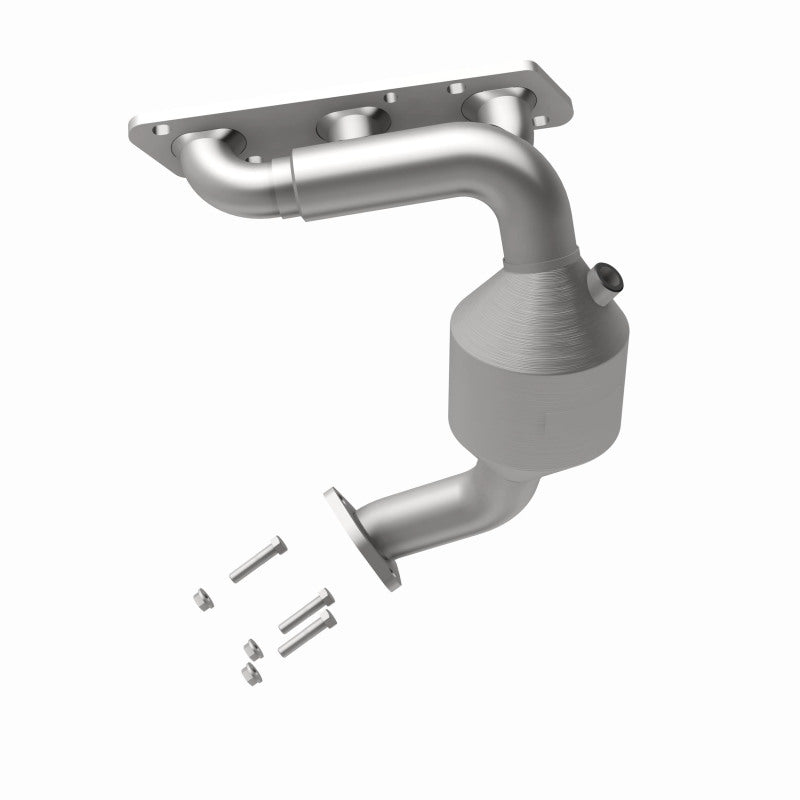 MagnaFlow 49312 oem grade manifold converter, opposite side view of the turntable spin
