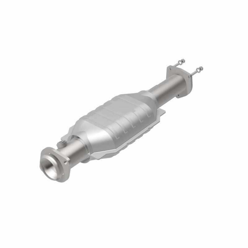 MagnaFlow 23297 hm grade direct-fit catalytic converter, rear view of the turntable spin