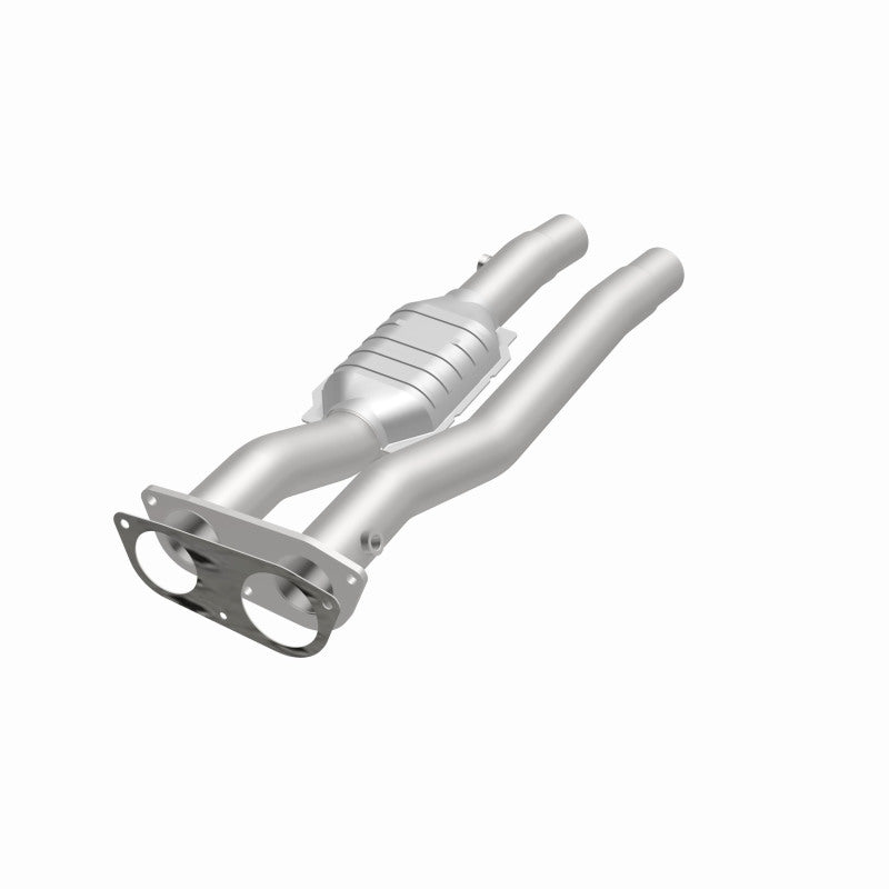 MagnaFlow 95471 hm grade direct-fit catalytic converter, opposite front three-quarter view of the turntable spin