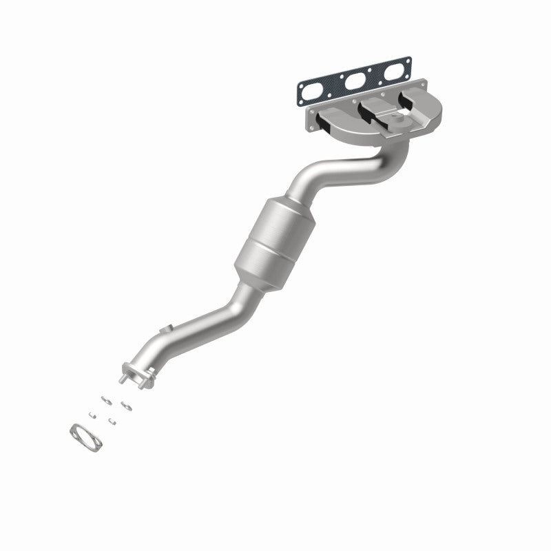 MagnaFlow 452298 carb manifold converter, rear view of the turntable spin