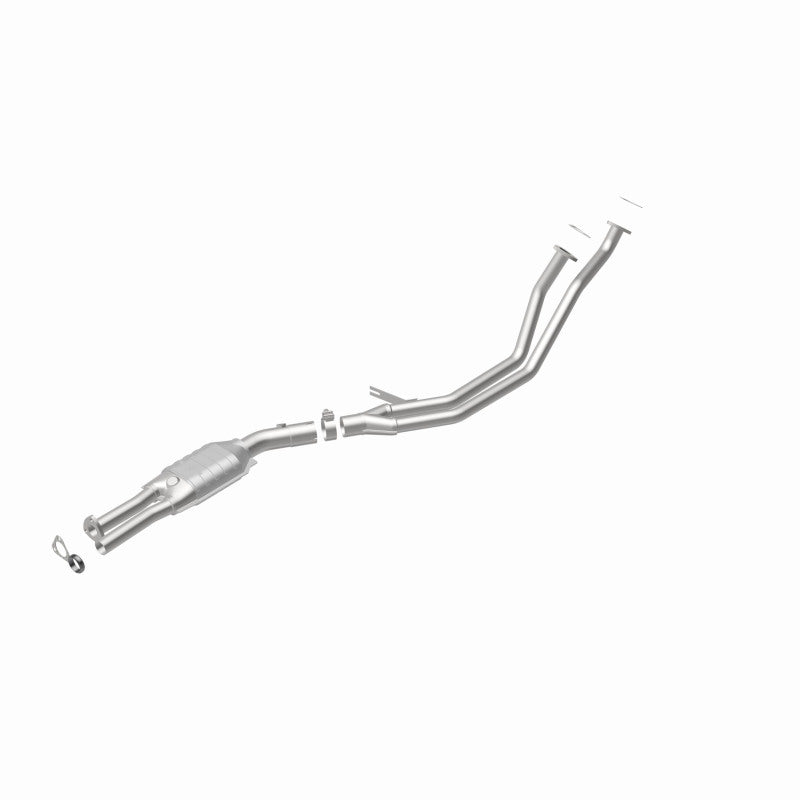 MagnaFlow 23559 epa direct-fit catalytic converter, rear view of the turntable spin