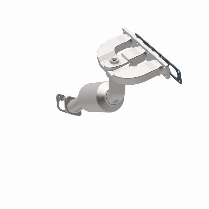 MagnaFlow 50288 hm grade manifold converter, opposite rear three-quarter view of the turntable spin