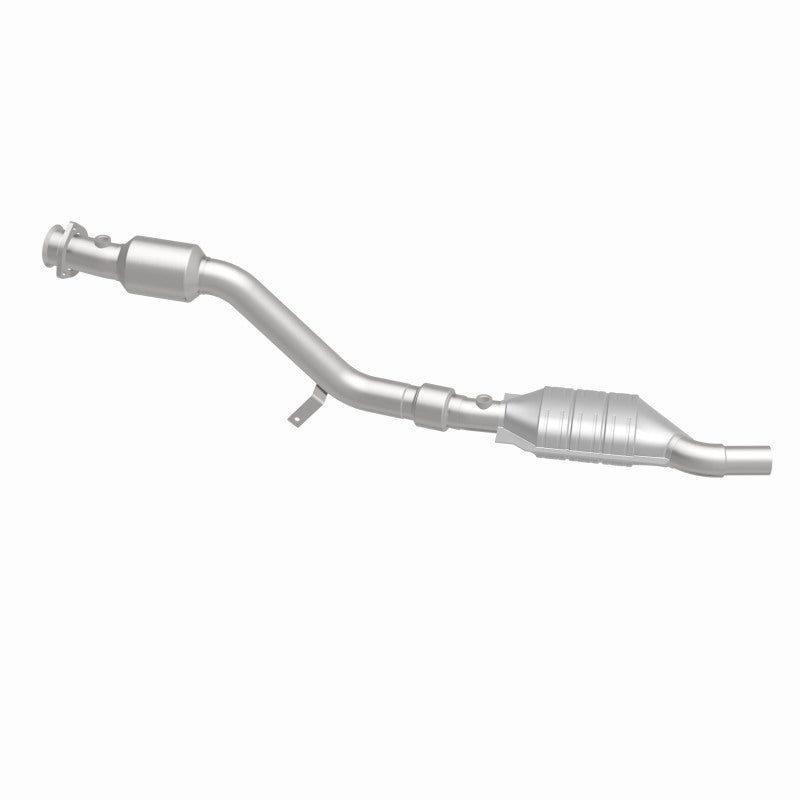 MagnaFlow 24122 hm grade direct-fit catalytic converter, side view of the turntable spin