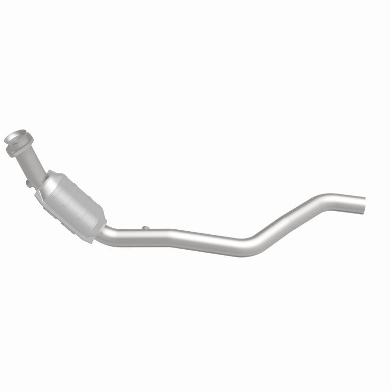 MagnaFlow 93209 hm grade direct-fit catalytic converter, side view of the turntable spin