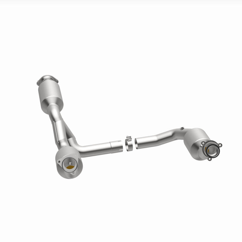 MagnaFlow 280429 oem grade direct-fit catalytic converter, opposite side view of the turntable spin