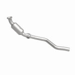 MagnaFlow 26205 hm grade direct-fit catalytic converter, side view of the turntable spin