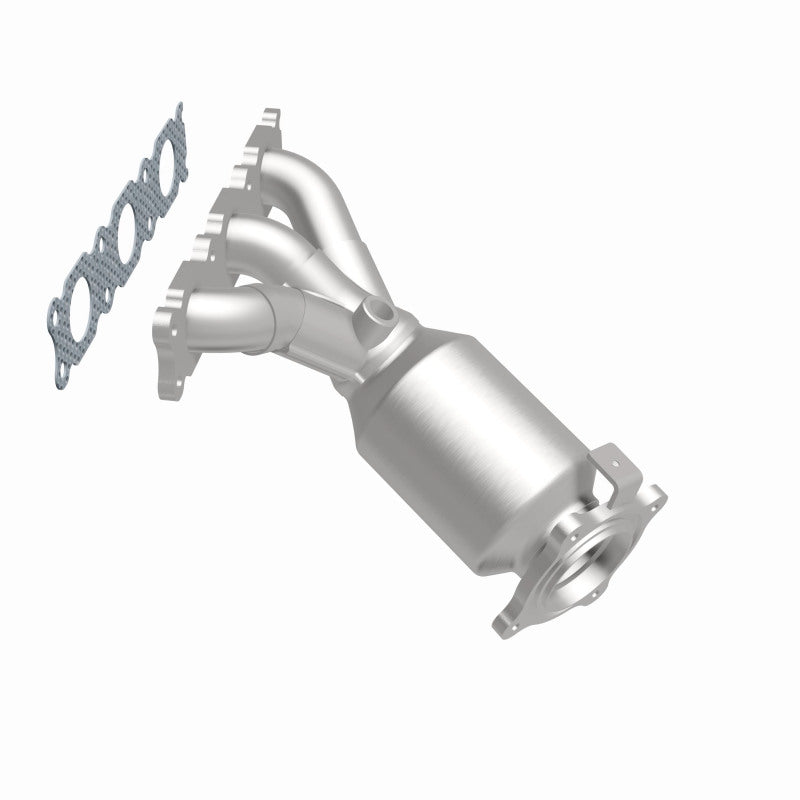 MagnaFlow 52168 oem grade manifold converter, side view of the turntable spin
