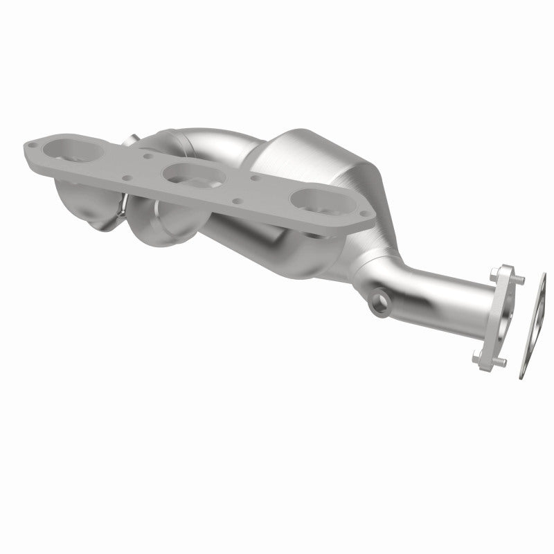MagnaFlow 52329 oem grade manifold converter, rear view of the turntable spin