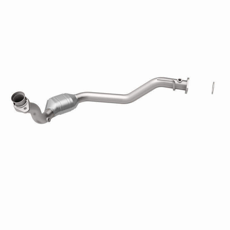 MagnaFlow 23311 hm grade direct-fit catalytic converter, side view of the turntable spin