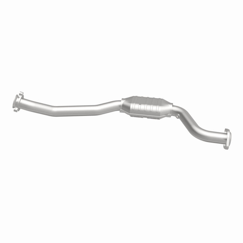 MagnaFlow 93421 hm grade direct-fit catalytic converter, side view of the turntable spin