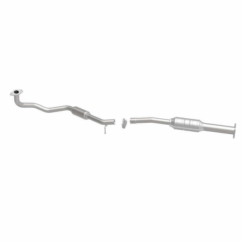 MagnaFlow 23413 hm grade direct-fit catalytic converter, side view of the turntable spin
